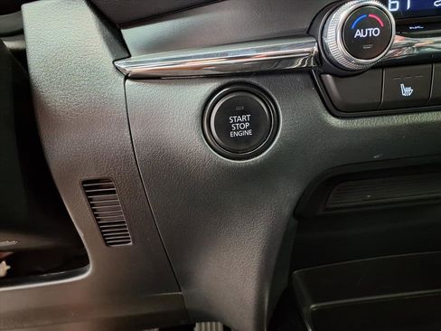 Used 2025 MAZDA CX-30 AWD 2.5 S w/ Preferred Package image 16