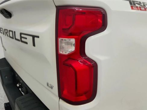 Used 2020 Chevrolet Silverado 1500 LT Trail Boss image 15