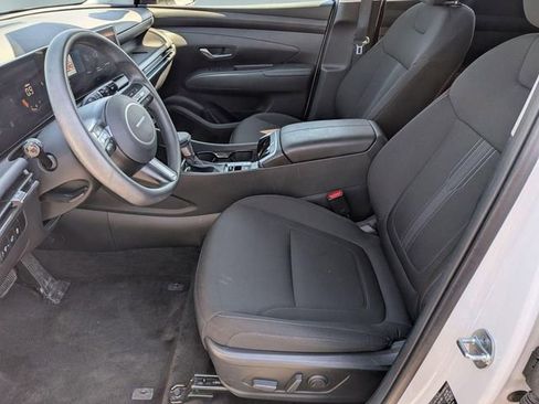 Used 2025 Hyundai Tucson SEL FWD image 18