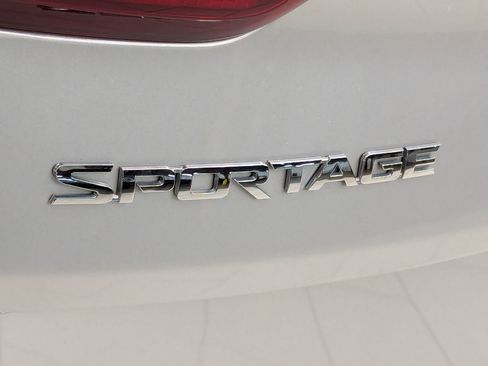 Used 2020 Kia Sportage SX image 36
