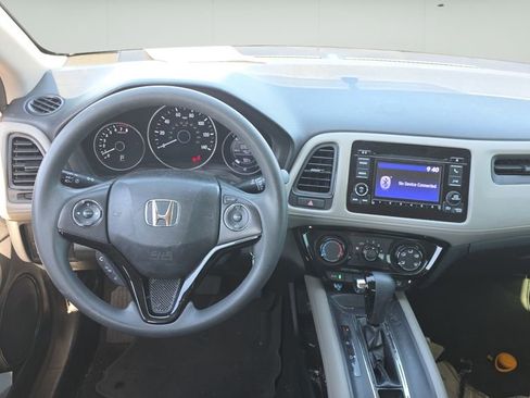 Used 2022 Honda HR-V LX image 11