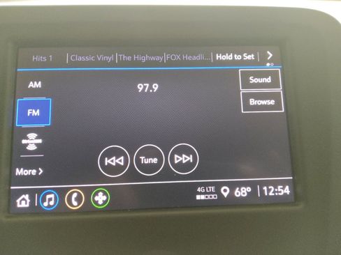 Used 2024 Chevrolet Equinox LT FWD image 25