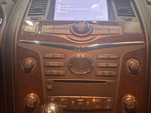 Used 2017 INFINITI QX80 2WD w/ Driver Assistance Package image 23