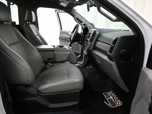 Used 2019 Ford F250 XL w/ XL Value Package image 8