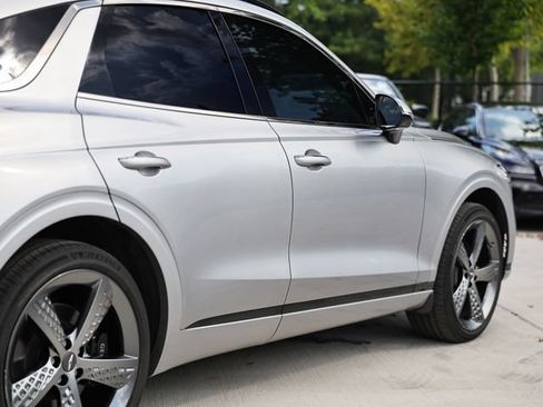 Used 2023 Genesis GV70 2.5T w/ Sport Prestige Package AWD/4WD image 8