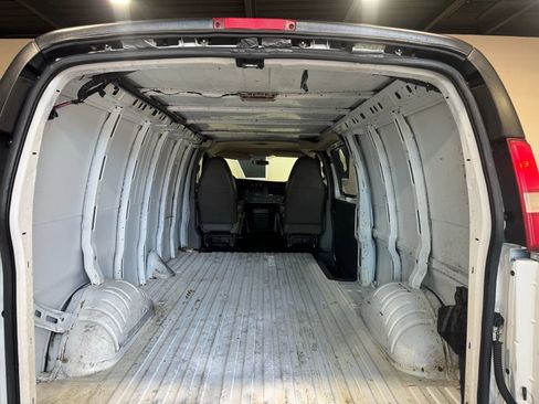 Used 2013 Chevrolet Express 2500 Extended w/ Power Package image 12