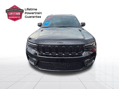 Used 2025 Jeep Grand Cherokee Limited w/ Black Appearance Package RWD image 4
