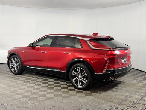 Used 2024 Cadillac Lyriq Luxury RWD image 10