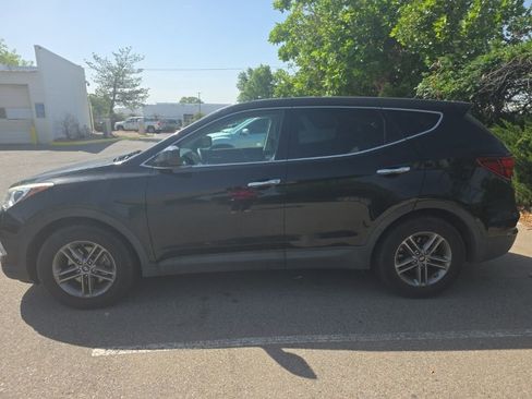 Used 2018 Hyundai Santa Fe Sport AWD/4WD image 2