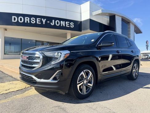 Used 2018 GMC Terrain SLT image 1
