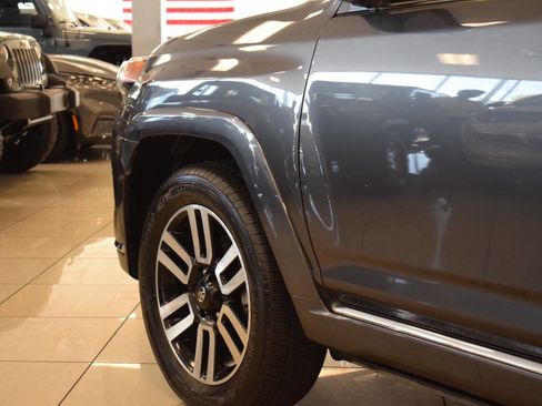 Used 2019 Toyota 4Runner 4WD image 26