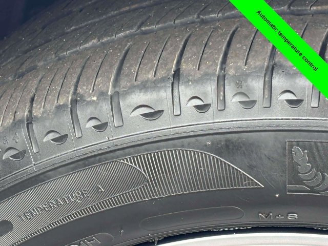 Used 2023 Dodge Charger SXT AWD/4WD image 34