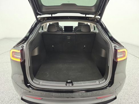 Used 2022 Tesla Model Y Performance AWD/4WD image 18