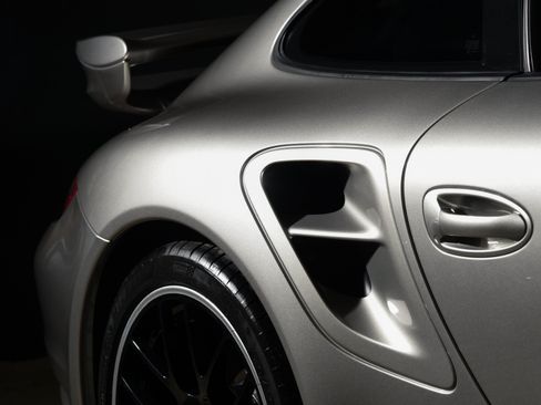 Used 2013 Porsche 911 Turbo S AWD/4WD image 32