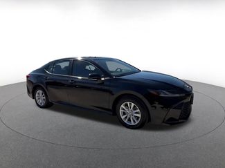 Used 2025 Toyota Camry LE FWD video 2