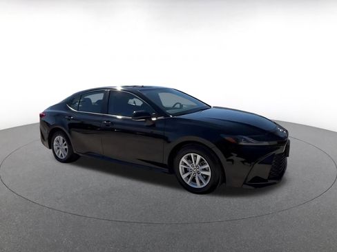 Used 2025 Toyota Camry LE FWD image 2