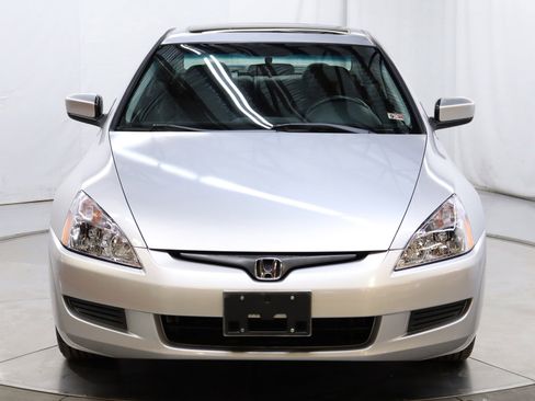 Used 2005 Honda Accord EX-L image 2