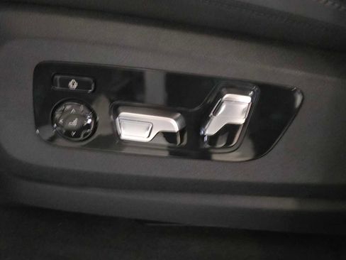 New 2026 BMW X7 xDrive40i w/ Executive Package AWD/4WD image 25