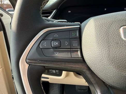 Used 2023 Jeep Grand Cherokee L Limited image 18