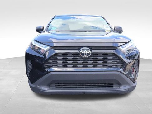 Used 2025 Toyota RAV4 LE AWD/4WD image 10