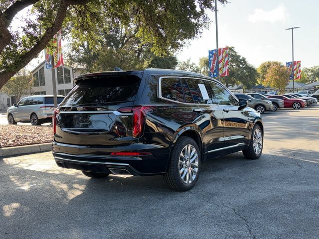 Used 2022 Cadillac XT6 Premium Luxury w/ Technology Package FWD image 6