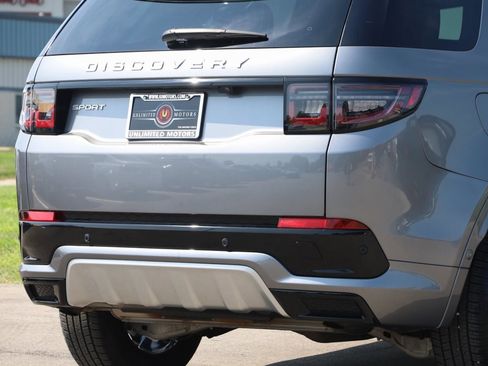 Used 2024 Land Rover Discovery Sport S image 57