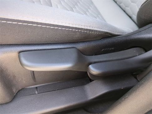 Used 2019 Chevrolet Equinox LS w/ LPO, Cargo Package image 21