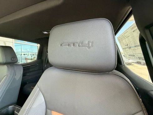 New 2026 GMC Sierra 1500 AT4 w/ AT4 Premium Package AWD/4WD image 8