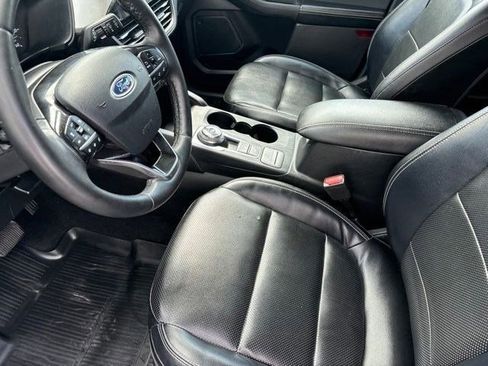 Used 2022 Ford Escape SEL AWD/4WD image 10