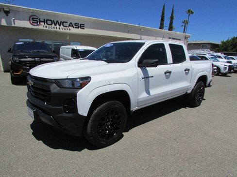 Used 2026 Chevrolet Colorado W/T w/ WT Custom Package RWD image 4