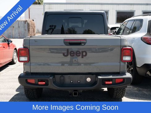 Used 2022 Jeep Gladiator Rubicon w/ Trailer Tow Package AWD/4WD image 4