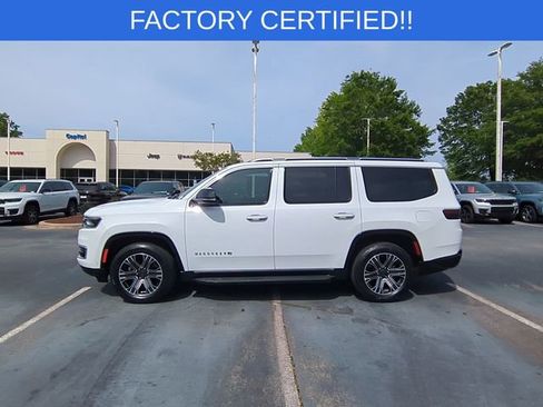 Certified 2024 Jeep Wagoneer Series II AWD/4WD image 2