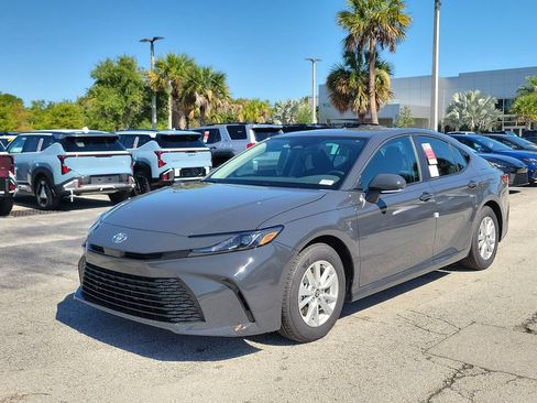 New 2026 Toyota Camry LE FWD image 31