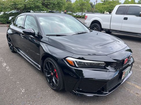 Used 2025 Honda Civic Type R image 3