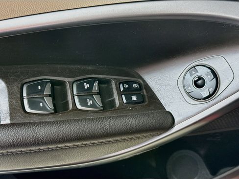 Used 2017 Hyundai Santa Fe Sport FWD image 20