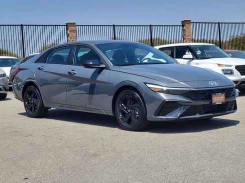 New 2026 Hyundai Elantra Sport FWD image 31