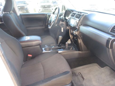Used 2014 Toyota 4Runner Trail image 10
