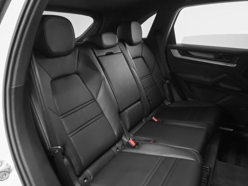 Certified 2026 Porsche Cayenne S image 27