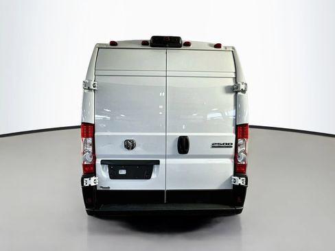 Used 2025 RAM ProMaster 2500 w/ Convenience Group FWD image 6