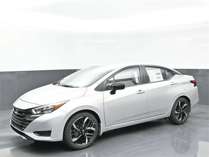 New 2025 Nissan Versa SR w/ Trunk Package