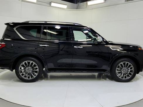 Certified 2023 Nissan Armada Platinum w/ Captain's Chairs Package RWD image 9