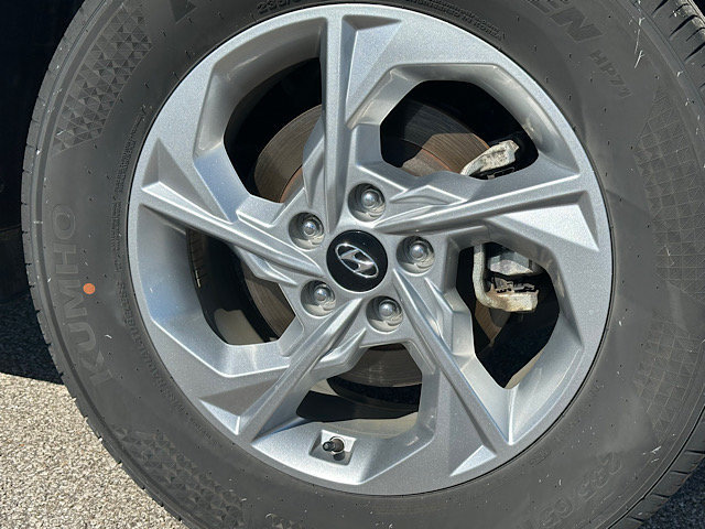 Used 2023 Hyundai Tucson SE AWD/4WD image 30