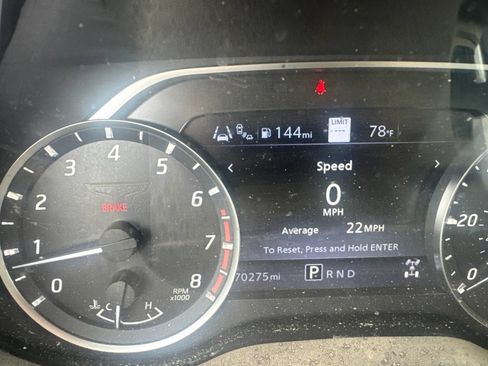 Used 2021 Nissan Titan SV w/ SV Convenience Package AWD/4WD image 14
