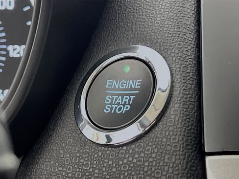 Used 2021 Ford EcoSport SE w/ SE Convenience Package FWD image 23