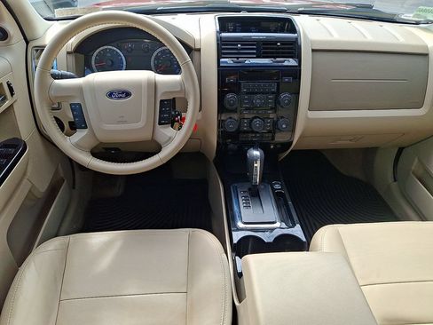 Used 2011 Ford Escape Limited w/ 302A Rapid Spec Order Code AWD/4WD image 11