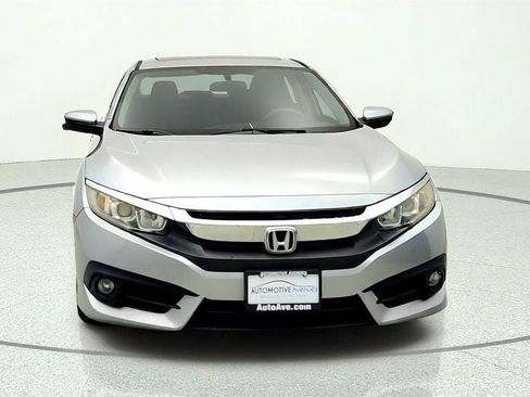 Used 2016 Honda Civic EX-T image 2