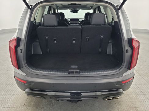 Used 2022 Kia Telluride EX w/ EX Premium Package image 29