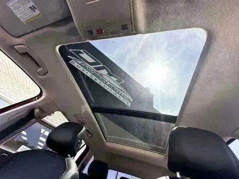 Used 2020 Volkswagen Tiguan SEL image 20