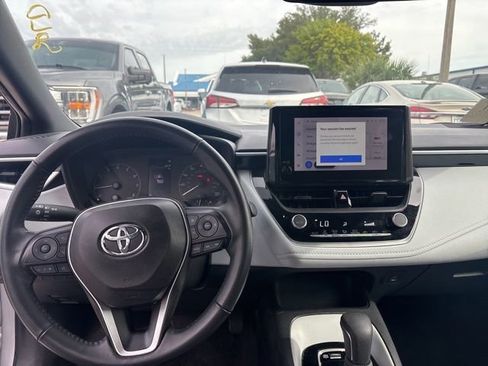 Used 2024 Toyota Corolla SE FWD image 11