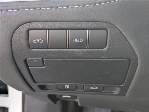 Used 2024 Lexus LS 500 image 11